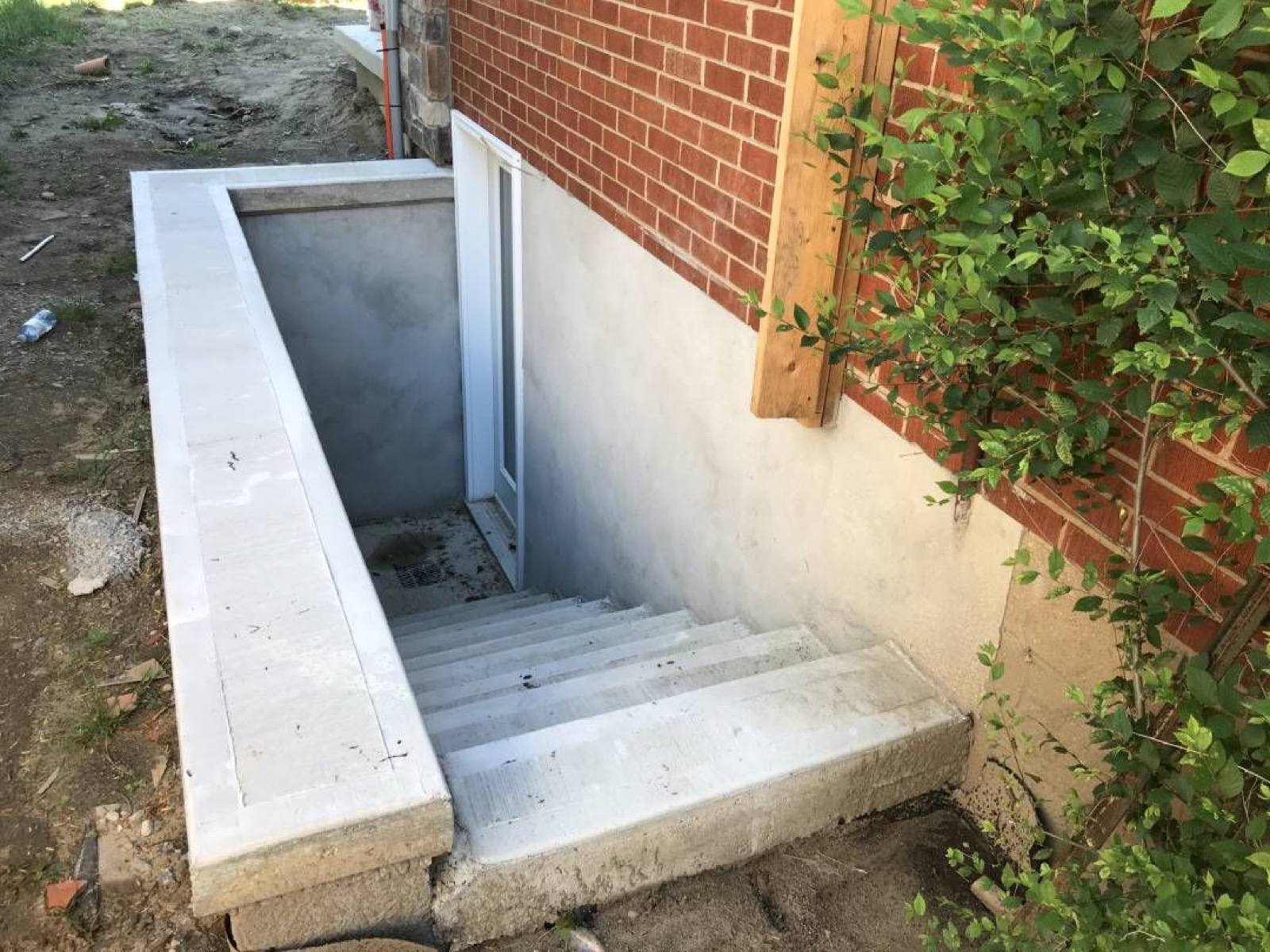 concrete steps to basement